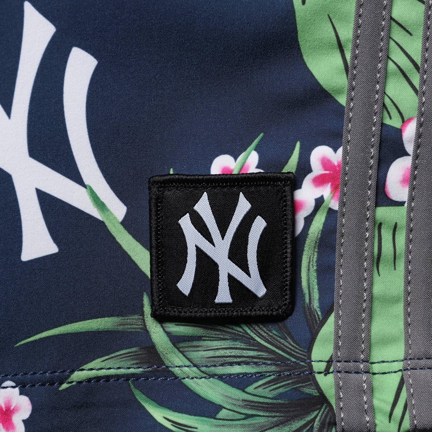 Hurley x '47 New York Yankees Phantom Tailgate Swim Shorts - view number 4