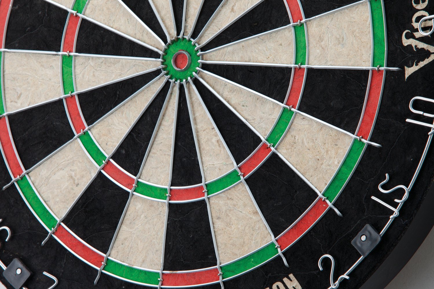 Viper Dead-On Bristle Dartboard                                                                                                  - view number 2