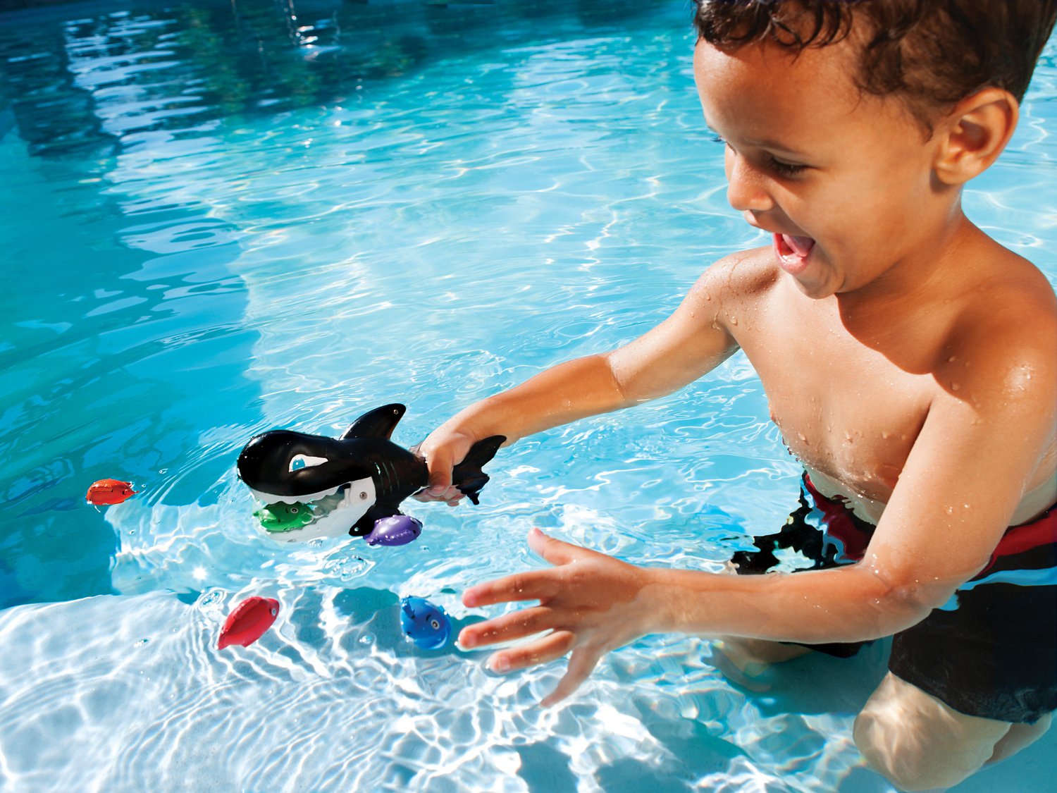 SwimWays Gobble Gobble Guppies Game - view number 2