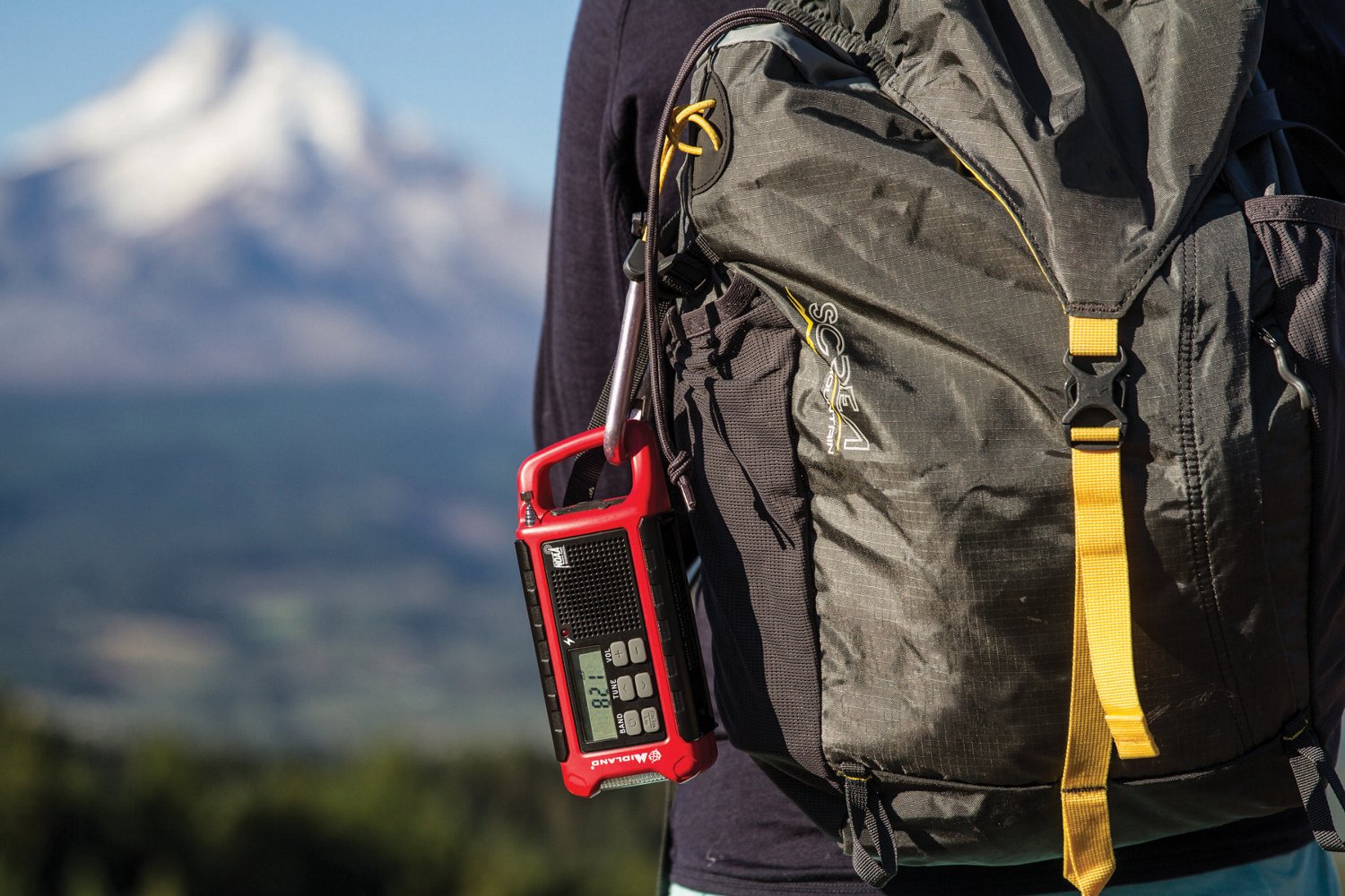 Midland™ Compact Emergency Crank Radio                                                                                         - view number 5