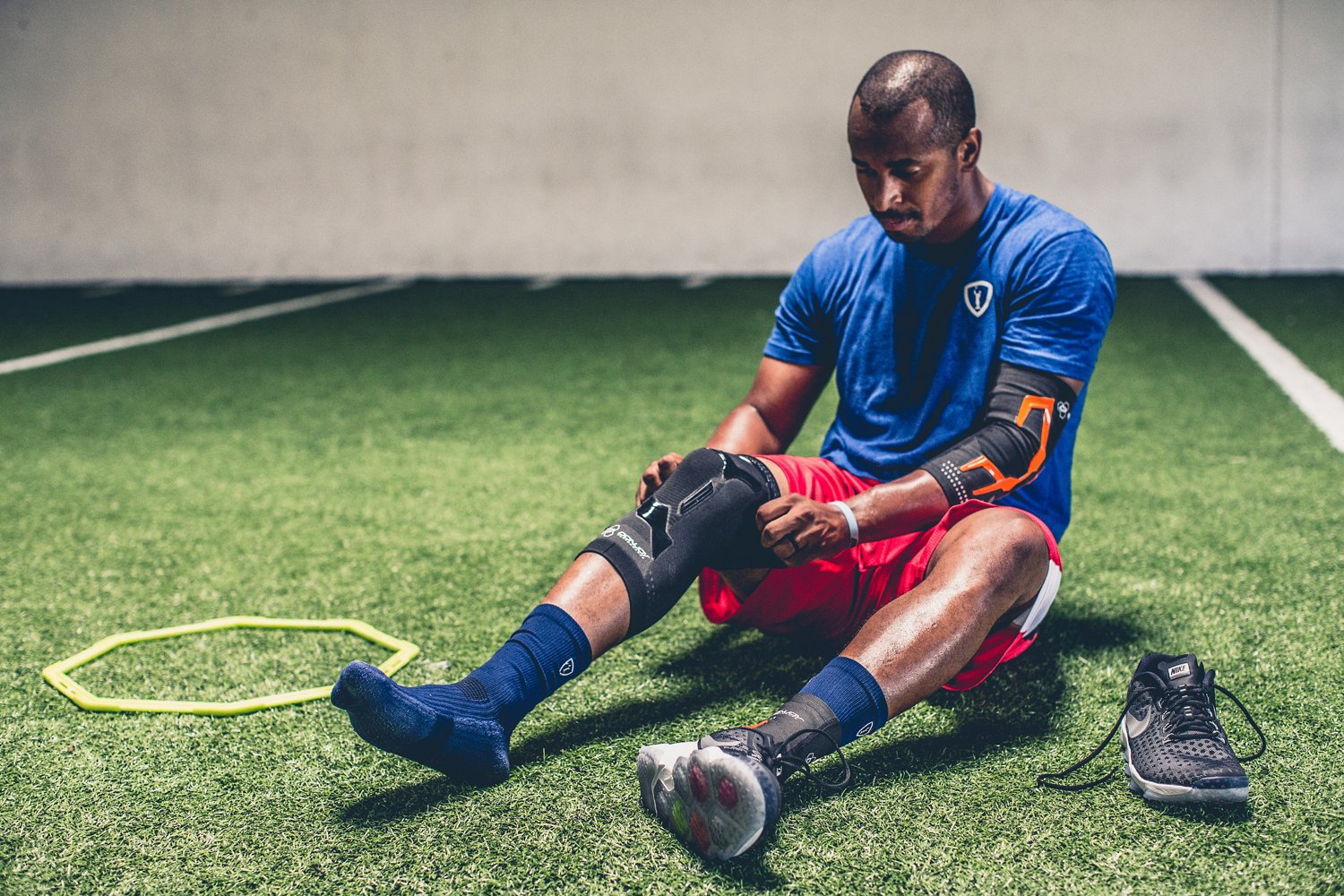 DonJoy Performance TRIZONE Left Knee Brace - view number 4