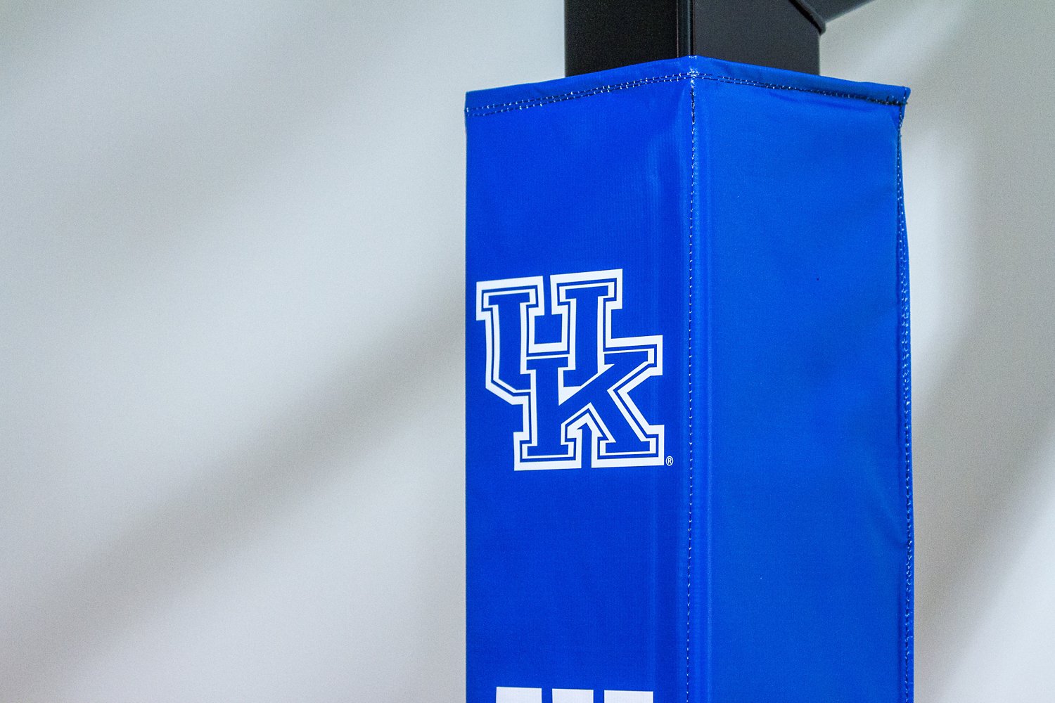 Goalsetter University of Kentucky Wraparound Basketball Pole Pad                                                                 - view number 3