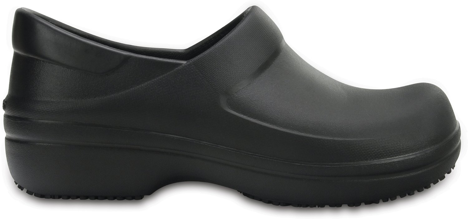 Non slip hot sale crocs payless