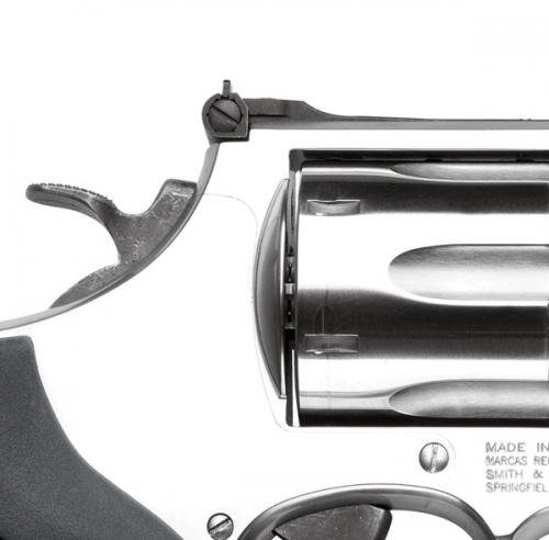 Smith & Wesson 629 Classic .44 Remington Magnum Revolver - view number 3