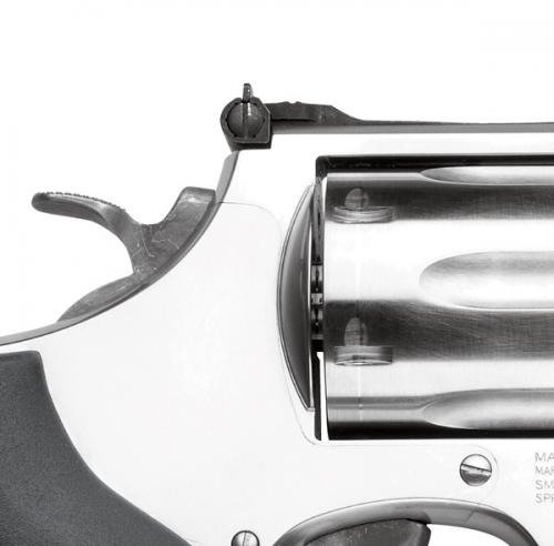 Smith & Wesson 629 Classic .44 Remington Magnum Revolver - view number 3