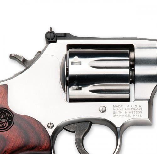 Smith & Wesson 686 Plus Deluxe .357 Magnum/.38 S&W Special +P Revolver                                                           - view number 4