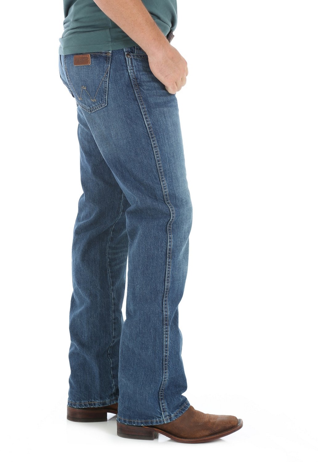 Wrangler Men's Retro Relaxed Fit Boot Cut Jeans - view number 3