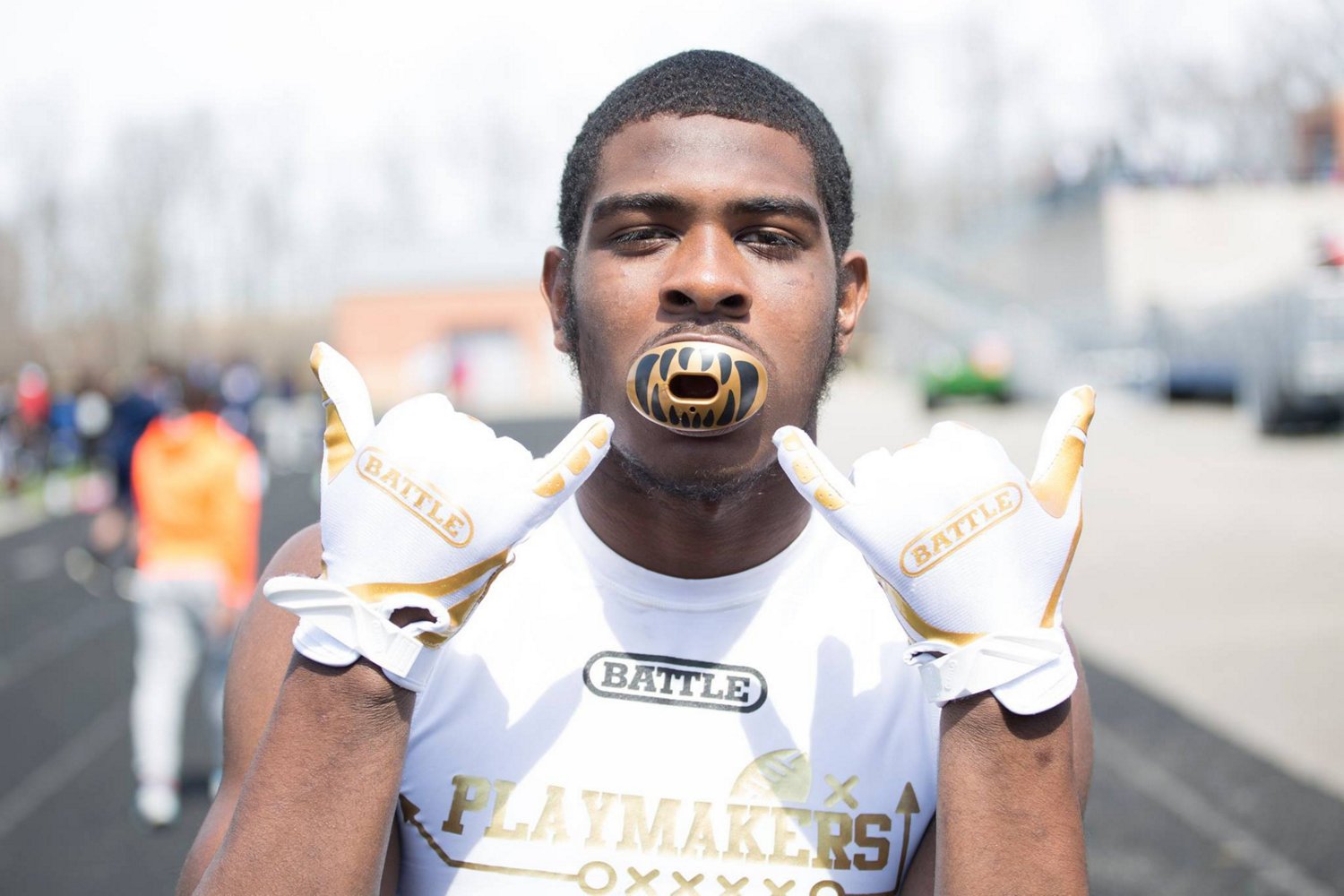 Battle Youth Ultra-Stick Receiver Football Gloves - view number 2