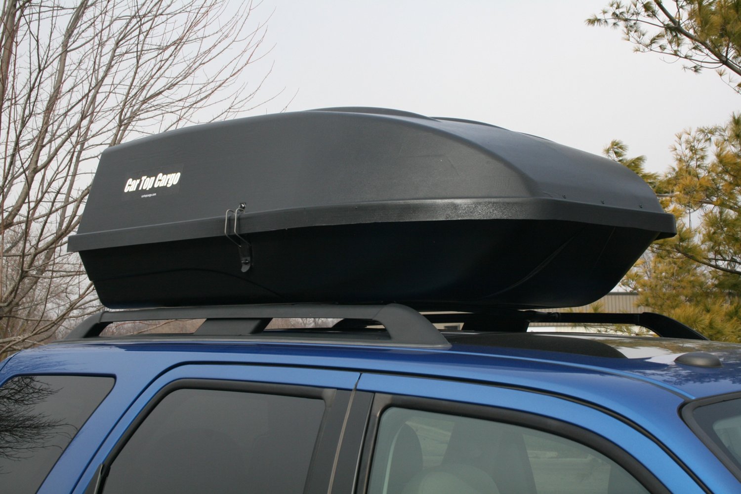 Rooftop cargo carrier deals academy