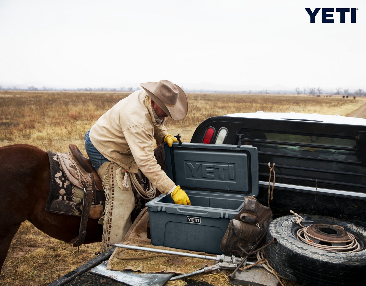 YETI Tundra 45 Cooler - view number 4