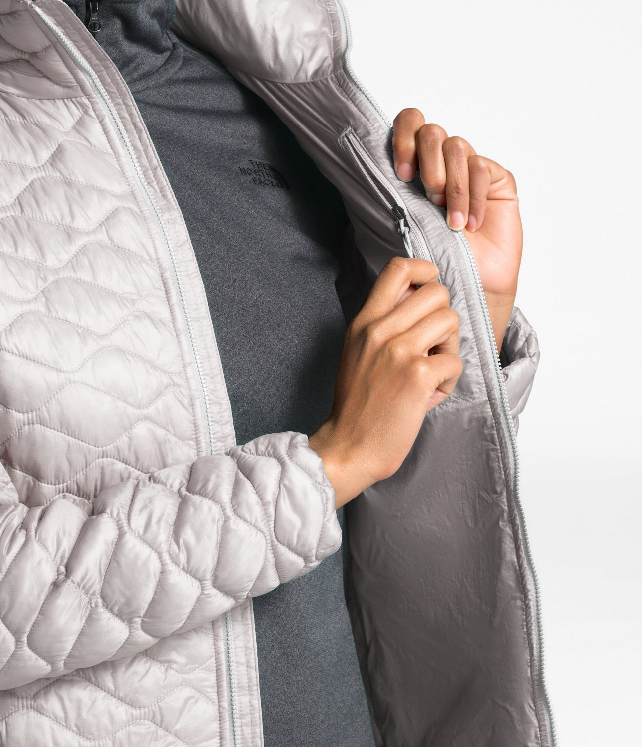 The North Face Women's Thermoball Jacket                                                                                         - view number 4