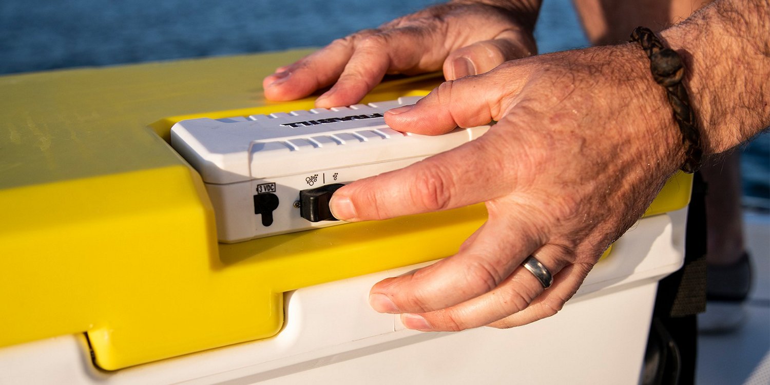 Frabill Magnum 13 qt Bait Station - view number 6