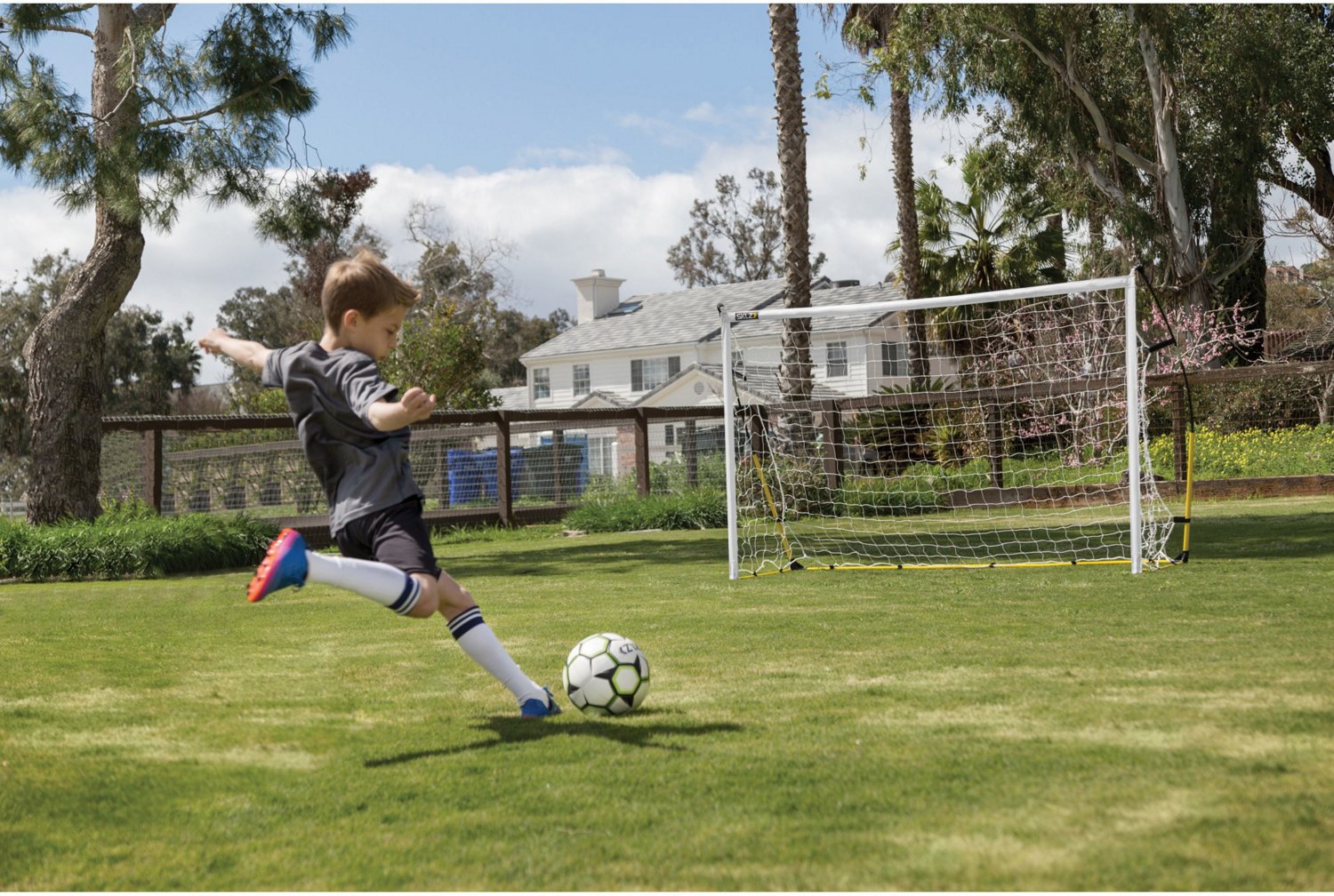 SKLZ 5 ft x 8 ft Quickster Soccer Goal