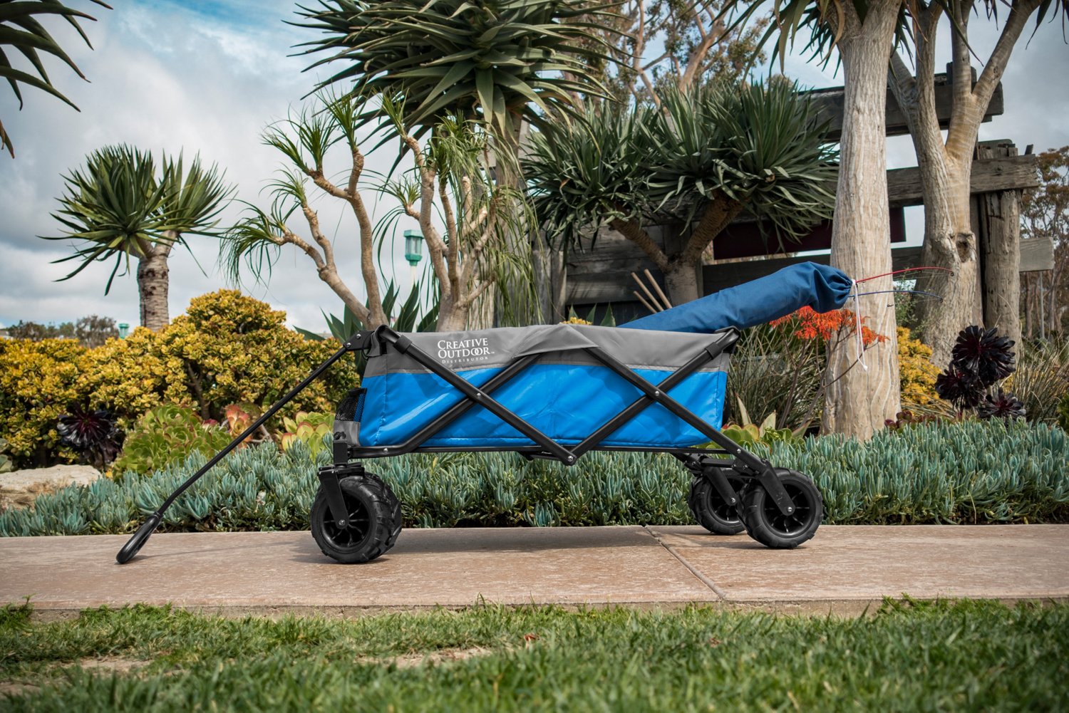 Creative Outdoor 2-Tone All-Terrain Folding Wagon - view number 8
