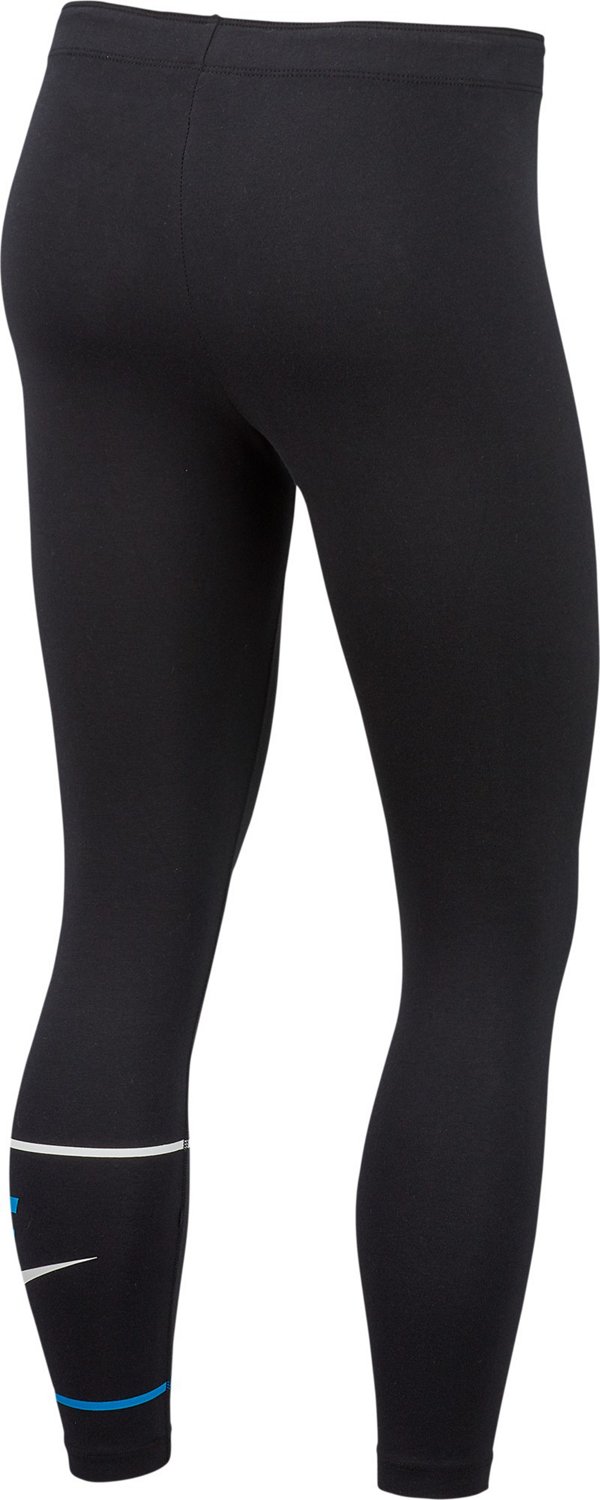 Nike Women's Nike Sportswear Club Futura Plus Crop Leggings                                                                      - view number 2