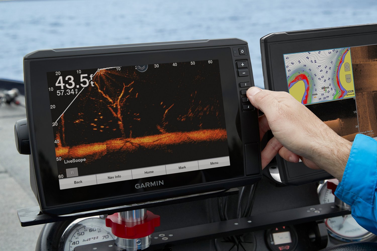 Garmin echoMAP Ultra 126sv Chartplotter Academy