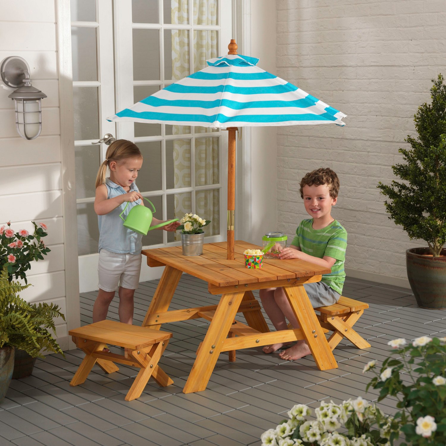 KidKraft Outdoor Table with Benches & Umbrella - view number 2
