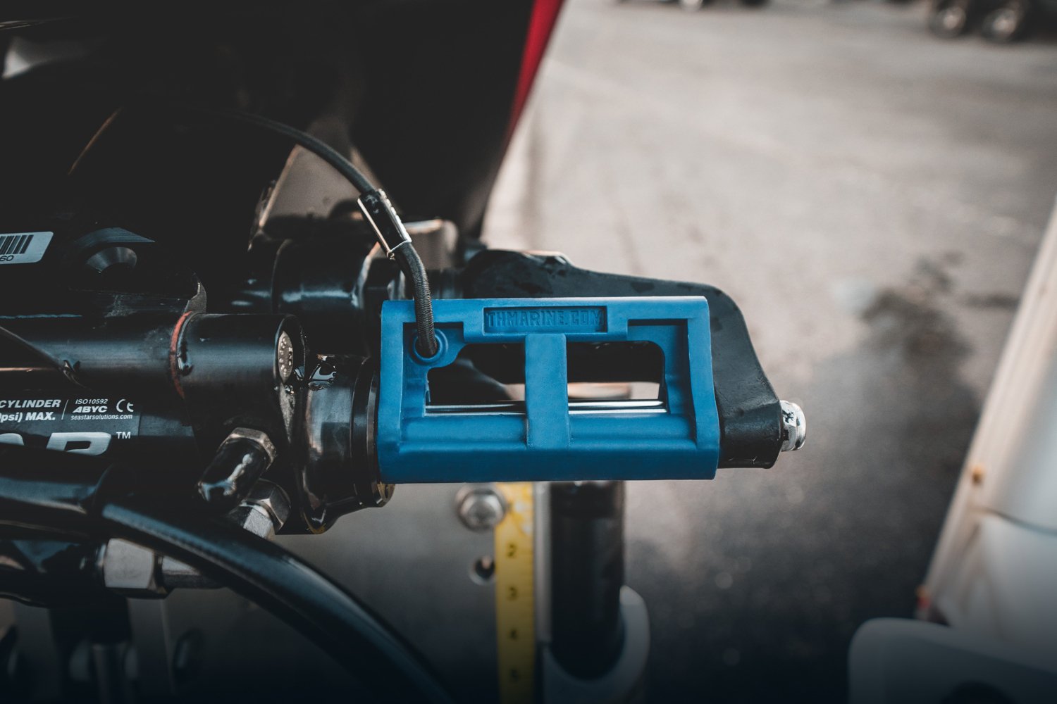 T-H Marine Steer Stop Outboard Hydraulic Steering Lock                                                                           - view number 3