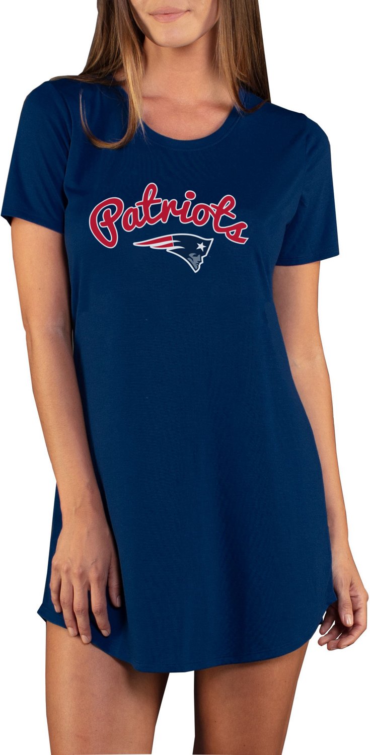 College Concept Women's New England Patriots Marathon Nightshirt                                                                 - view number 1 selected