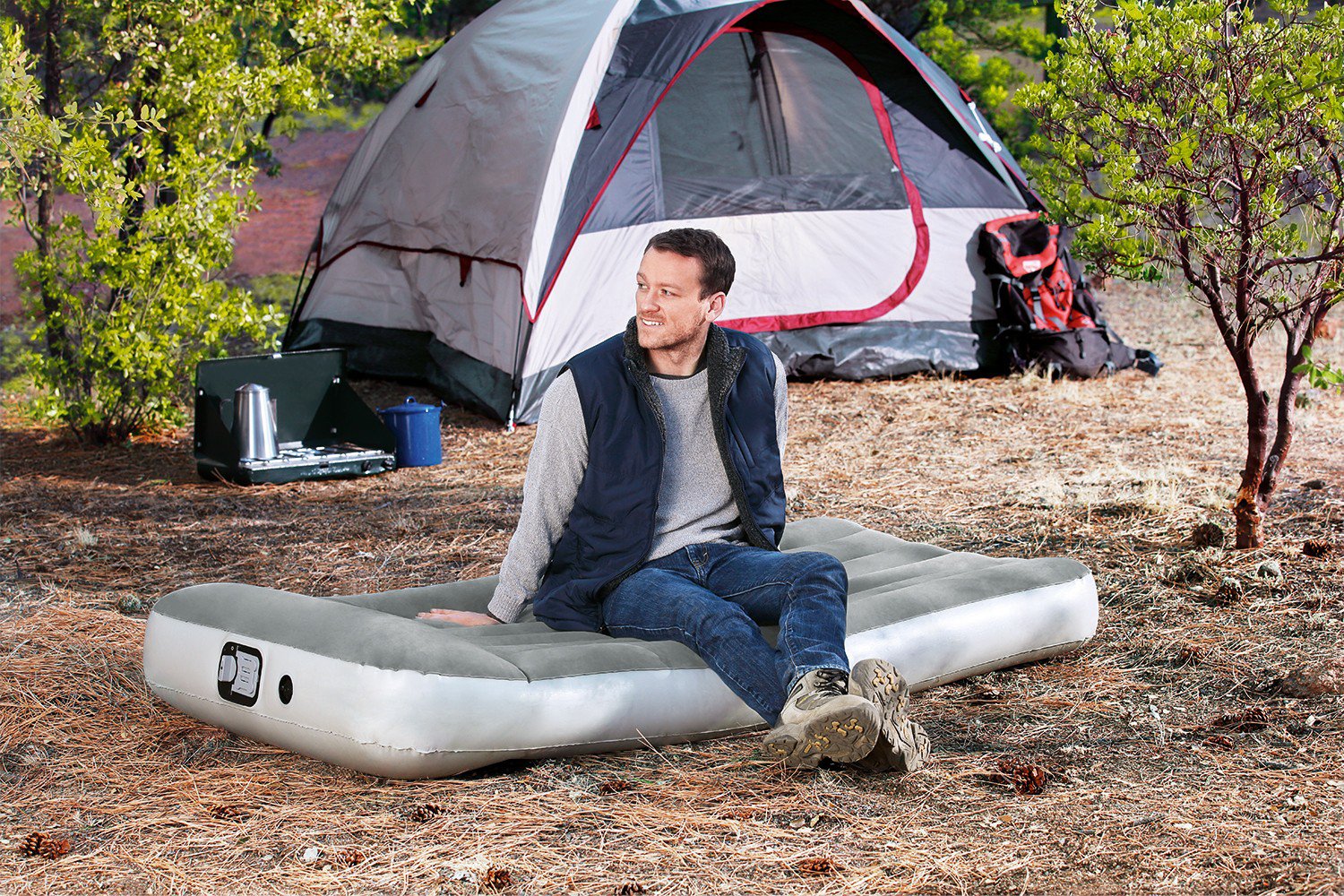 Magellan Outdoors Single High TwinSize Air Mattress with BuiltIn Pump