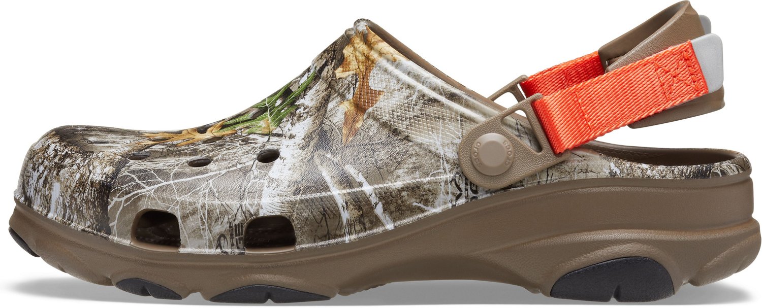 Camo crocs deals academy sports