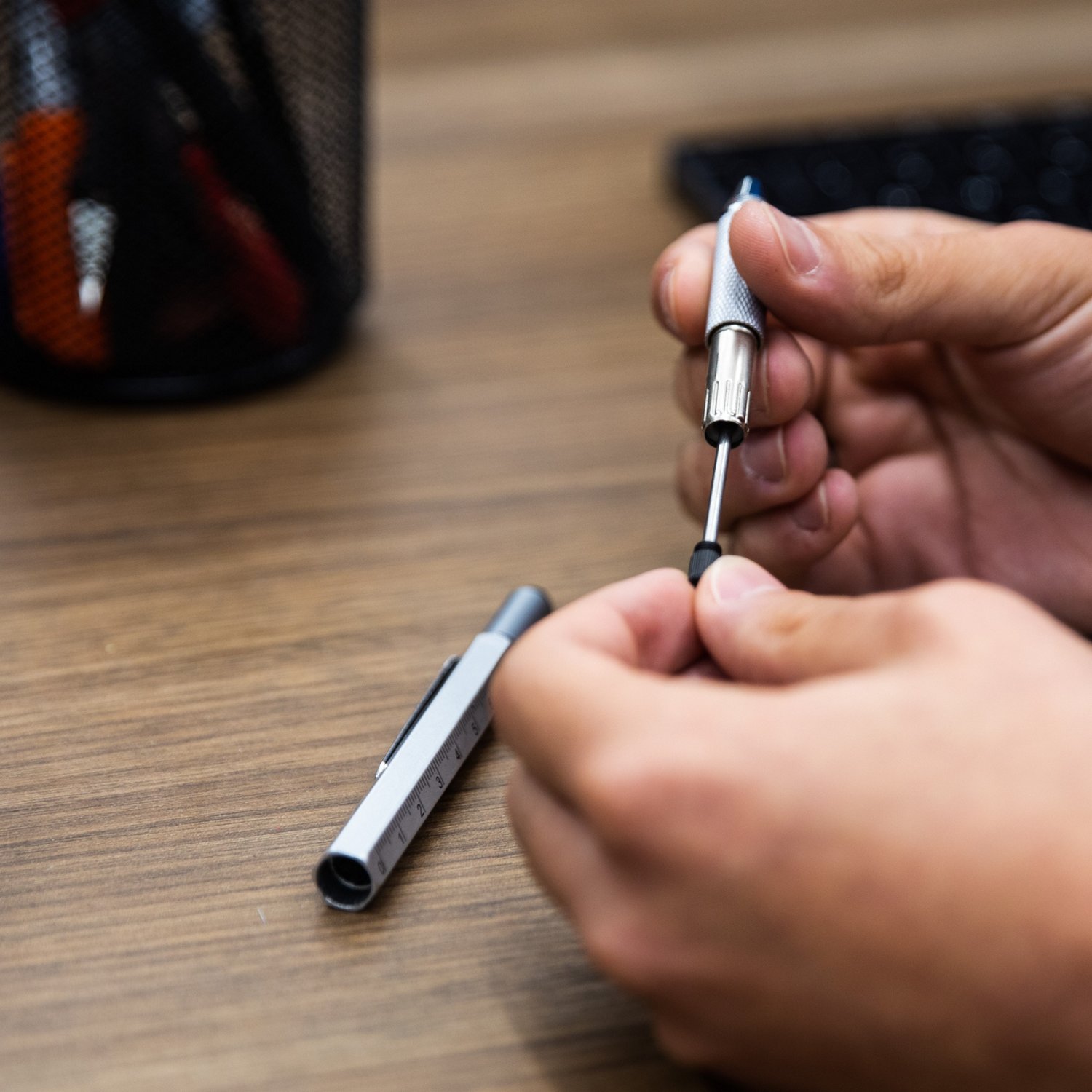 True Utility 6-in-1 Multi-Pen Tool - view number 4