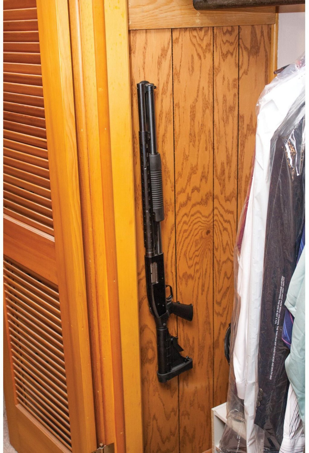 Lockdown Magnum Magnet - view number 2