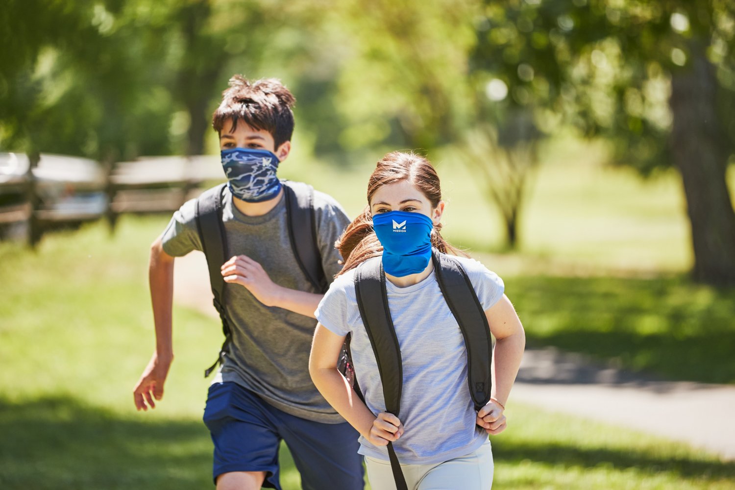MISSION Kids’ Cooling Neck Gaiter Academy