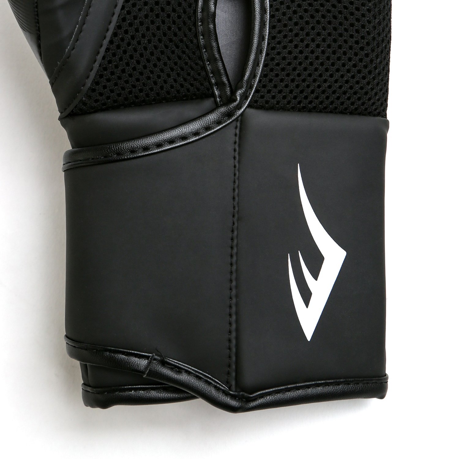 Everlast 12 oz White Geo Spark Training Gloves                                                                                   - view number 4