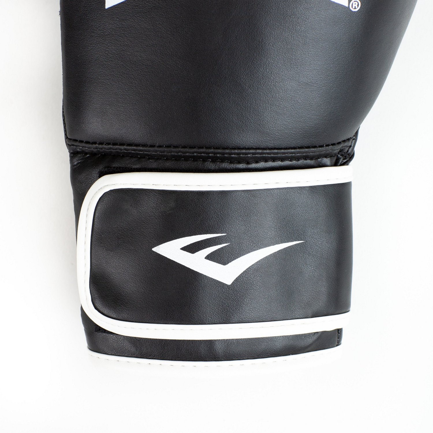 New EVERLAST CORE 2 WHT S/M Boxing Gloves