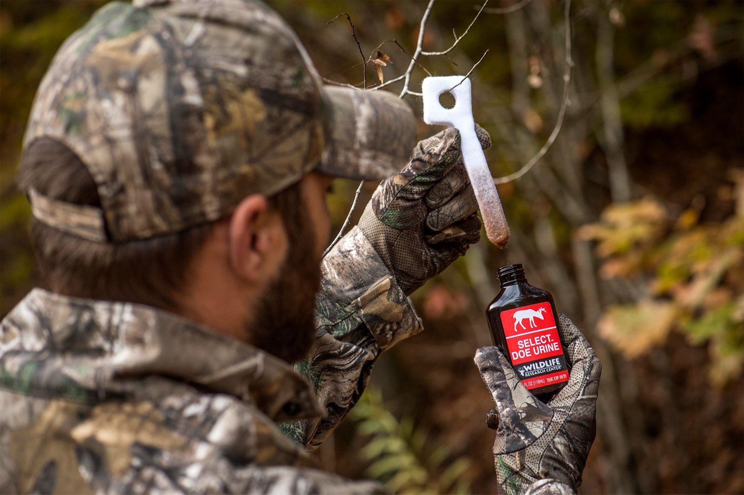 Wildlife Research Center Select Doe Urine Scent 4-ounce Bottle - view number 2