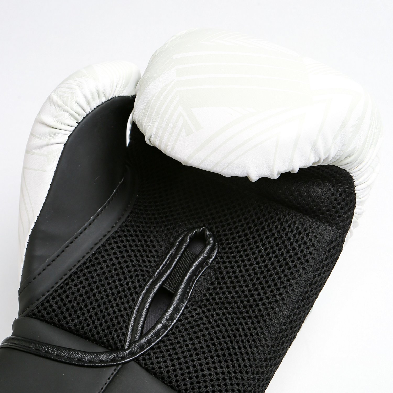 Everlast 12 oz White Geo Spark Training Gloves                                                                                   - view number 7