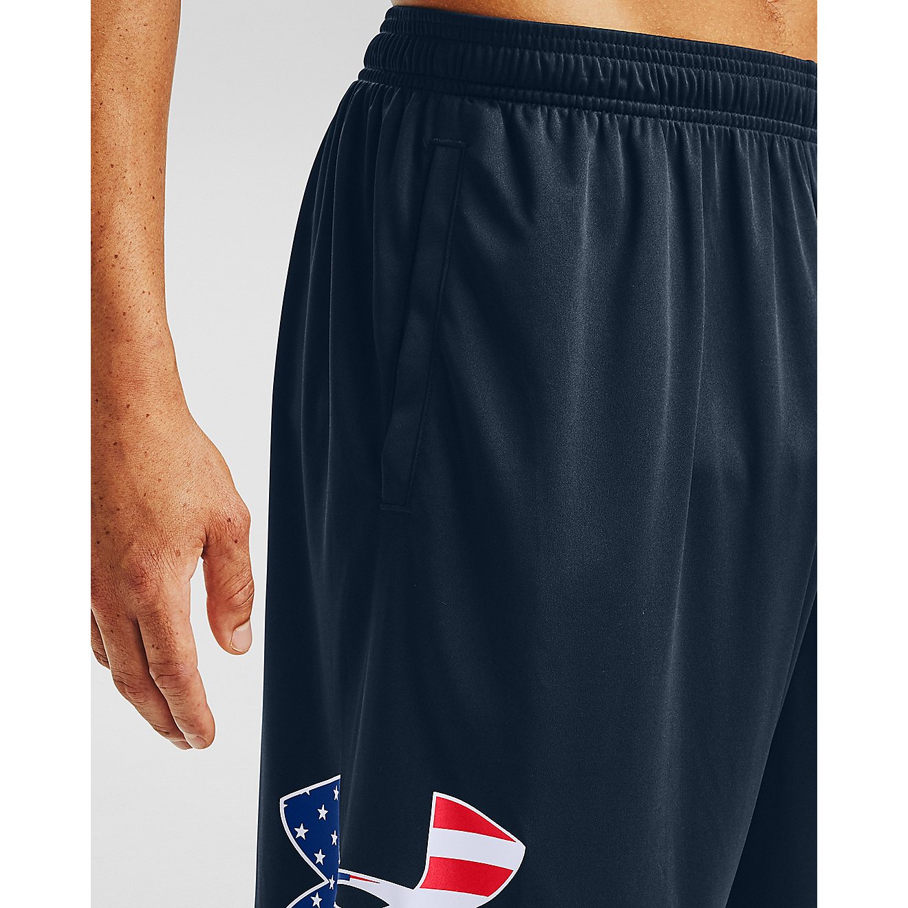 Under Armour Men's Freedom Tech Big Flag Logo Shorts 10 in                                                                       - view number 3