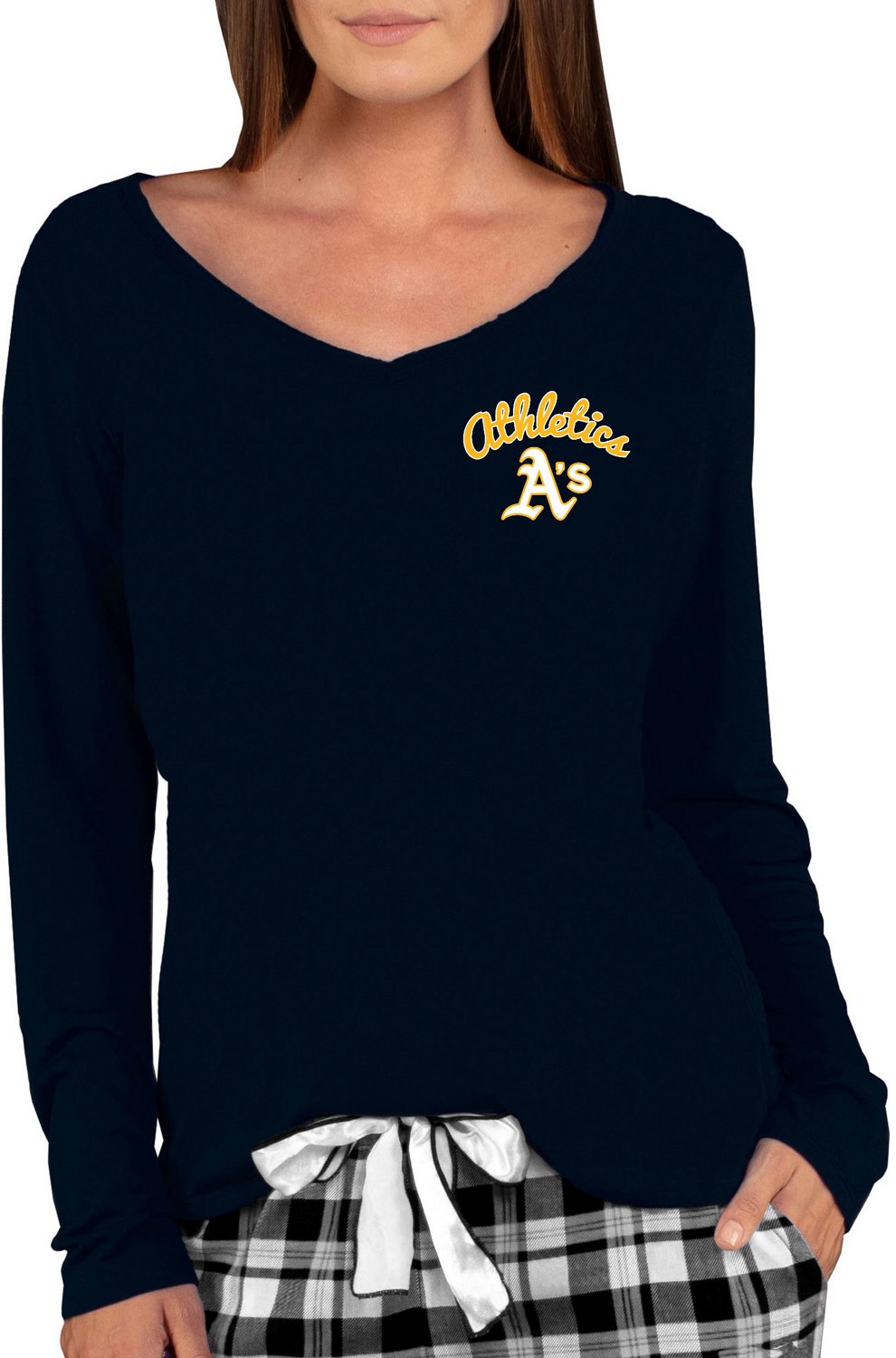 College Concept Women's Oakland Athletics Marathon Nightshirt T-shirt