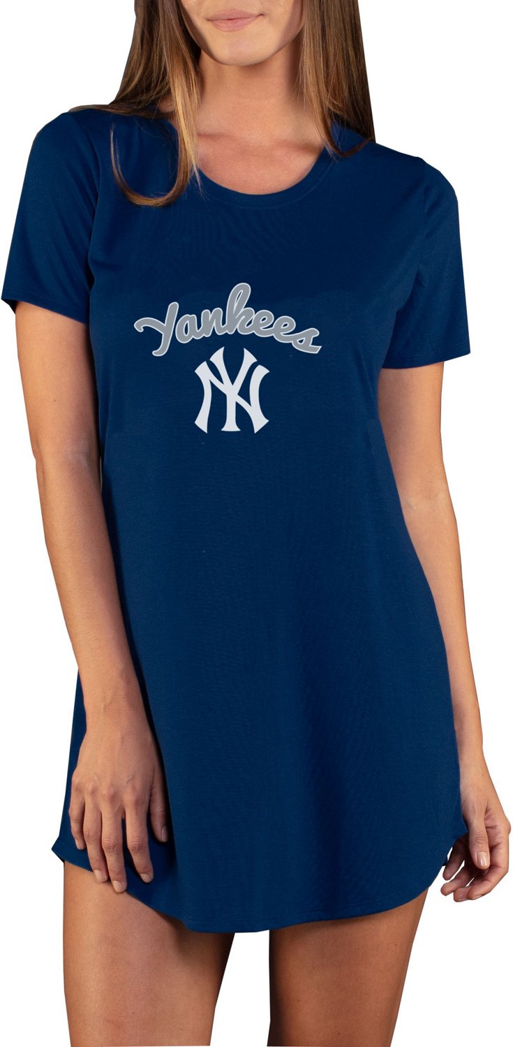 College Concept Women's New York Yankees Marathon Nightshirt