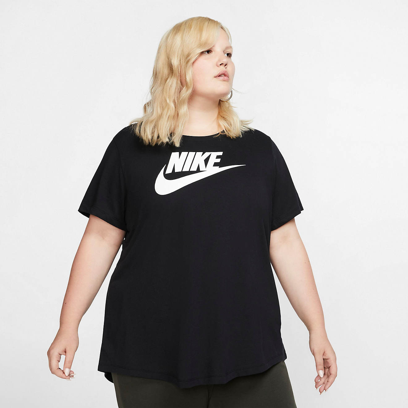 Nike Women's Essential Plus Size T-shirt |