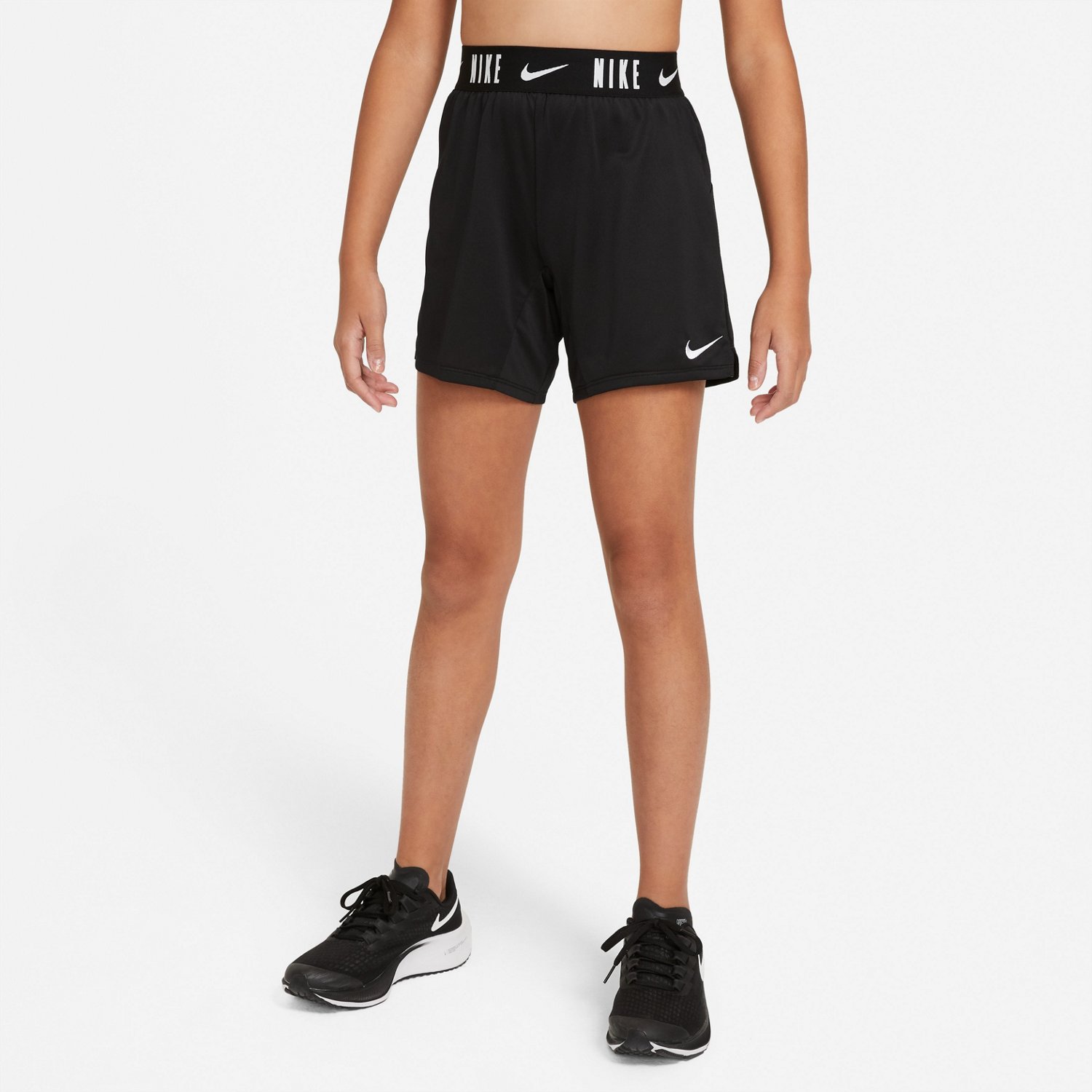 Nike™ Girls' Trophy Training Shorts 6 in - view number 3