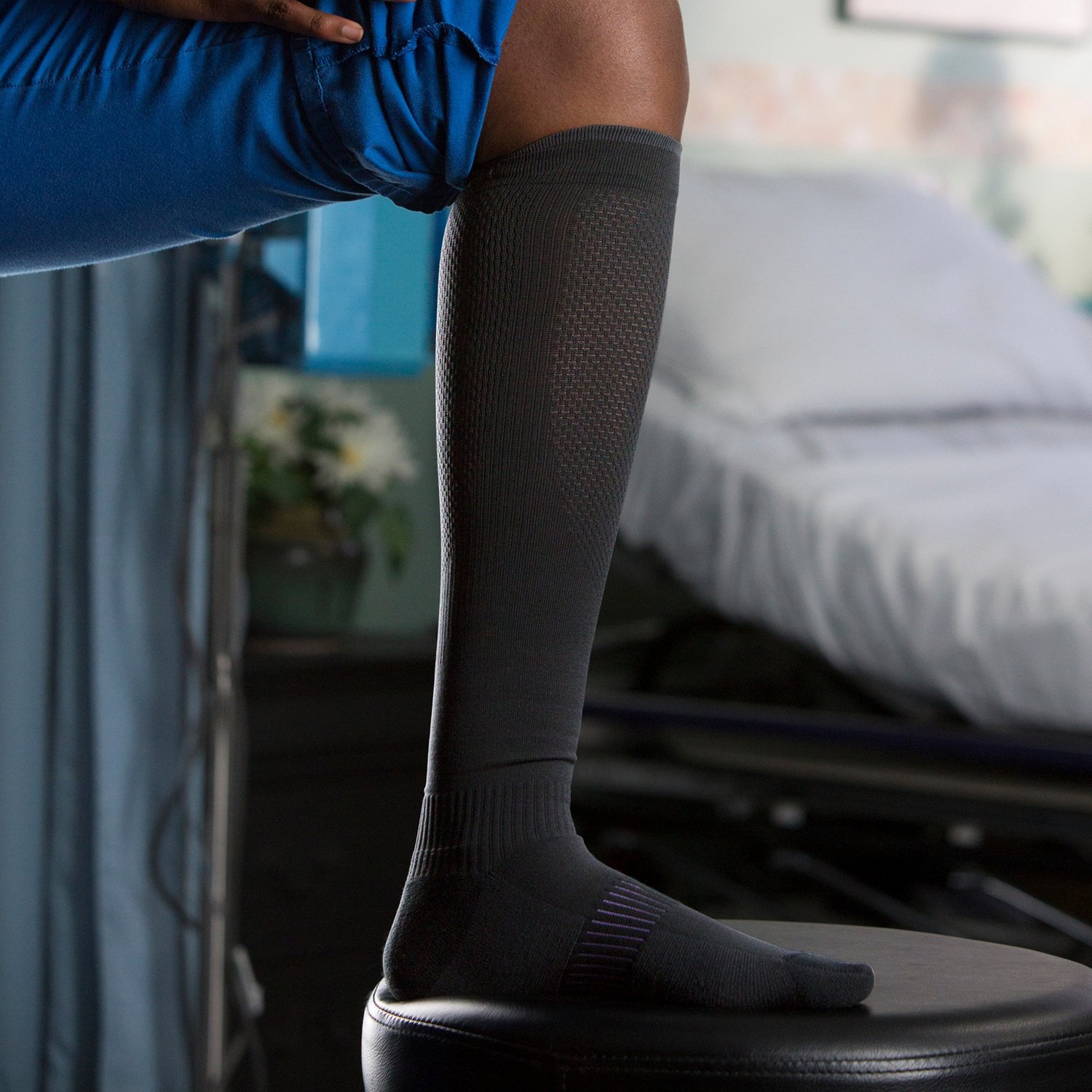 Copper Fit Energy Plus Hydrating Compression Socks - view number 6