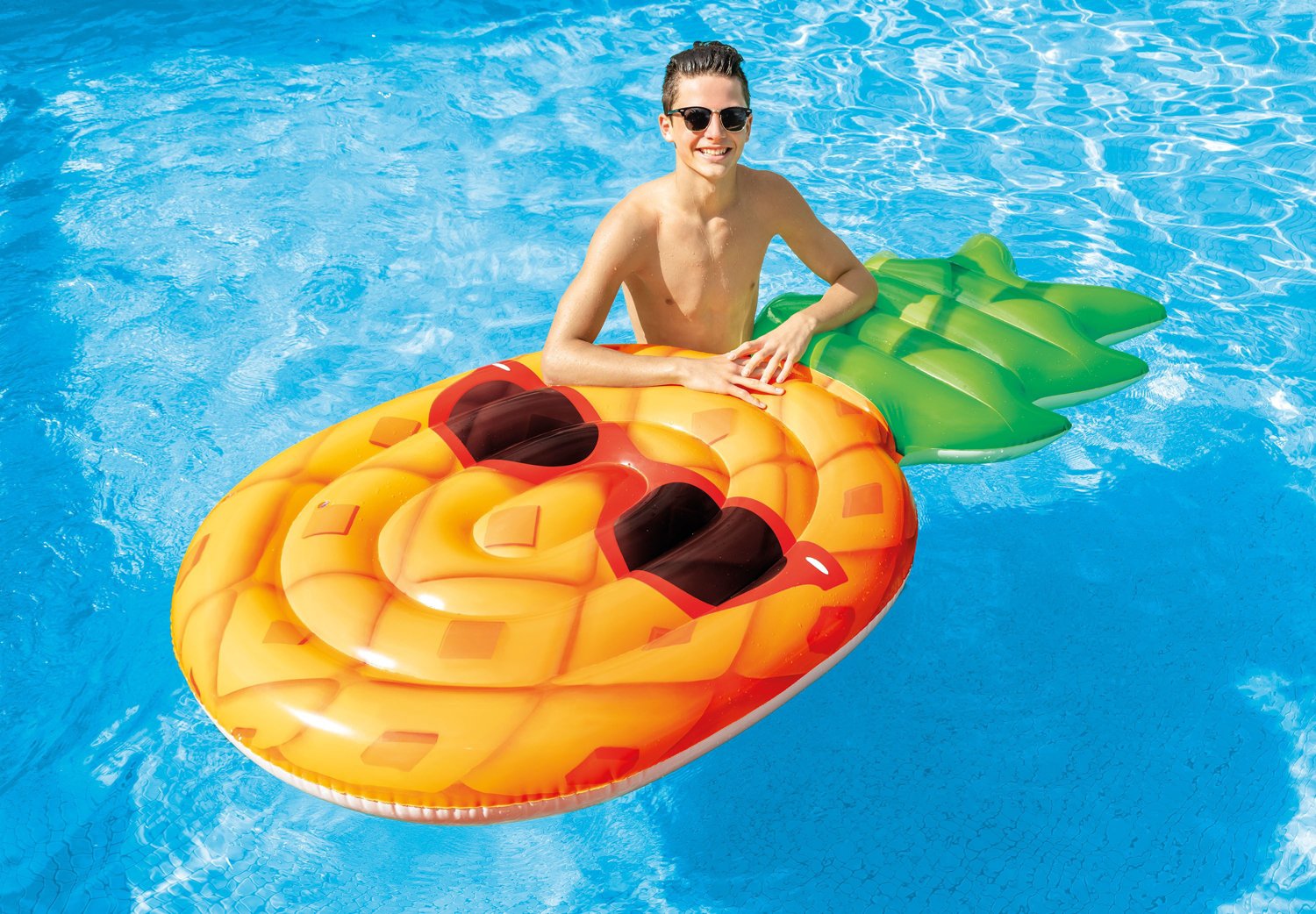 intex pineapple mat