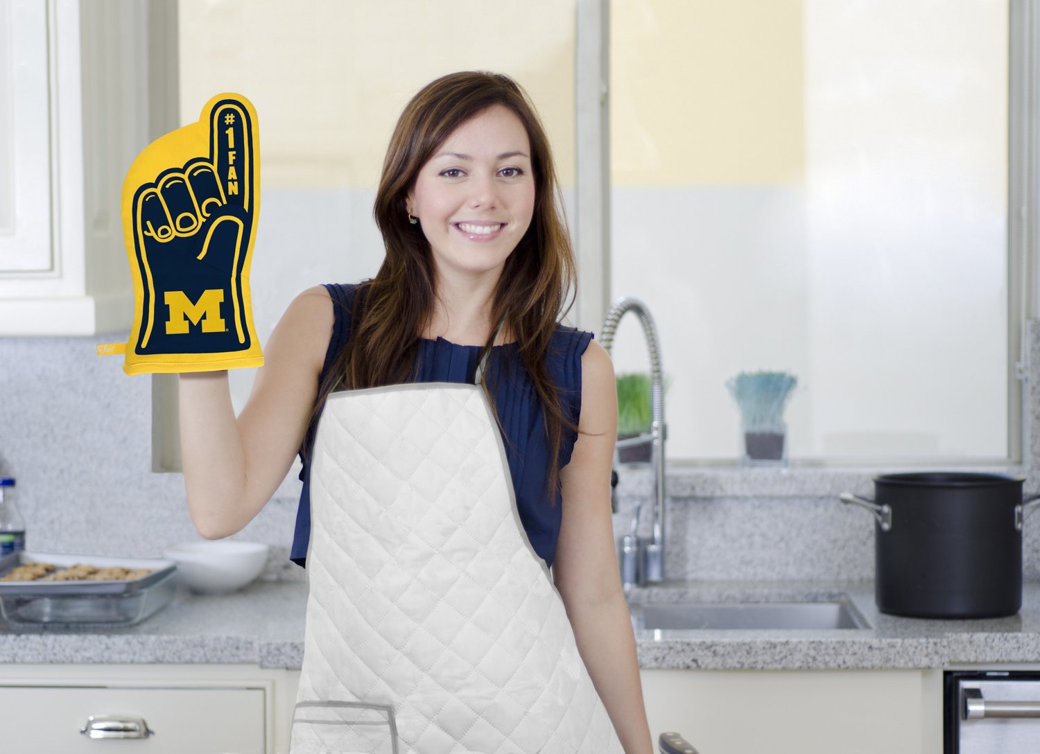 YouTheFan University of Michigan #1 Oven Mitt - view number 4