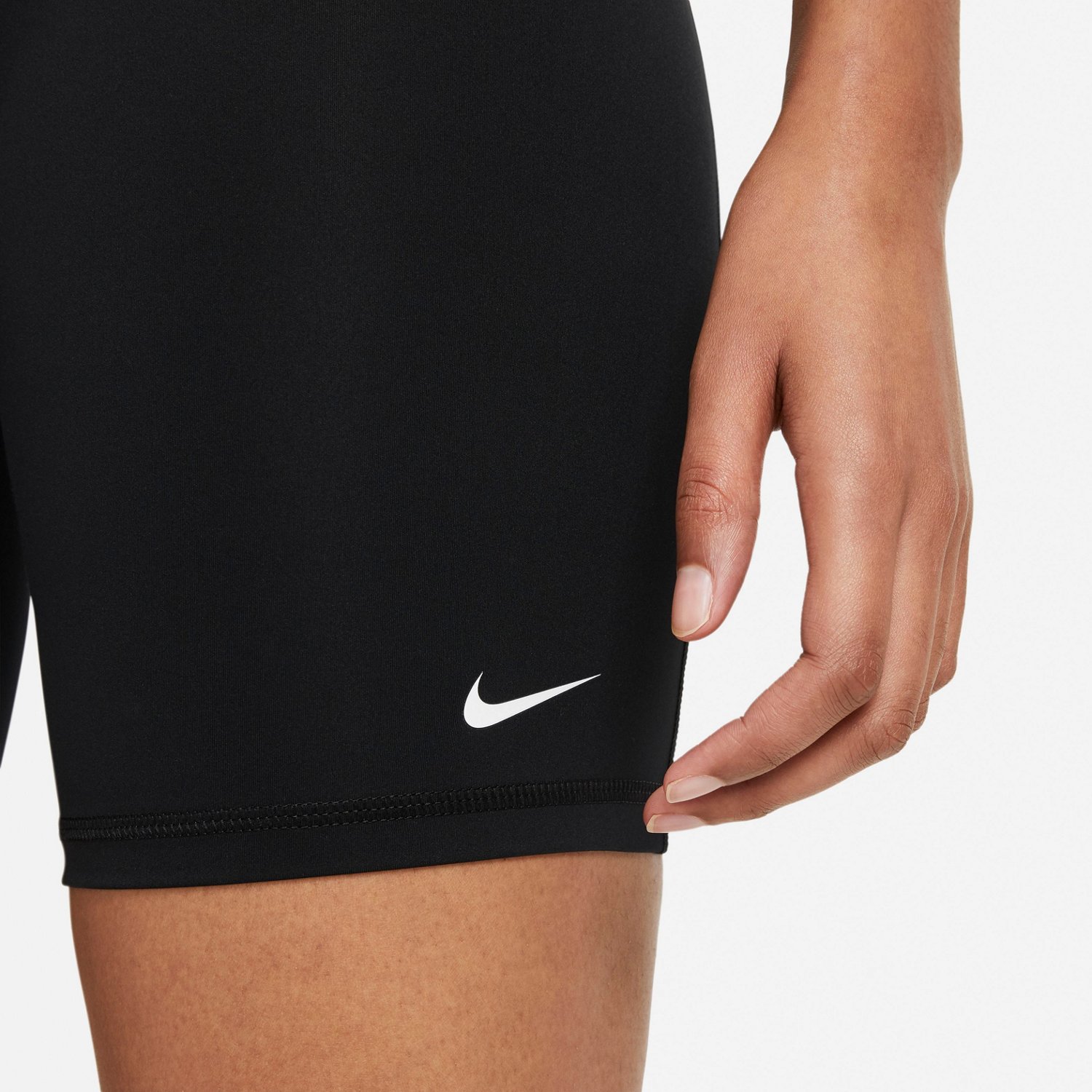 Nike Women s Pro 365 Shorts 8 in Academy