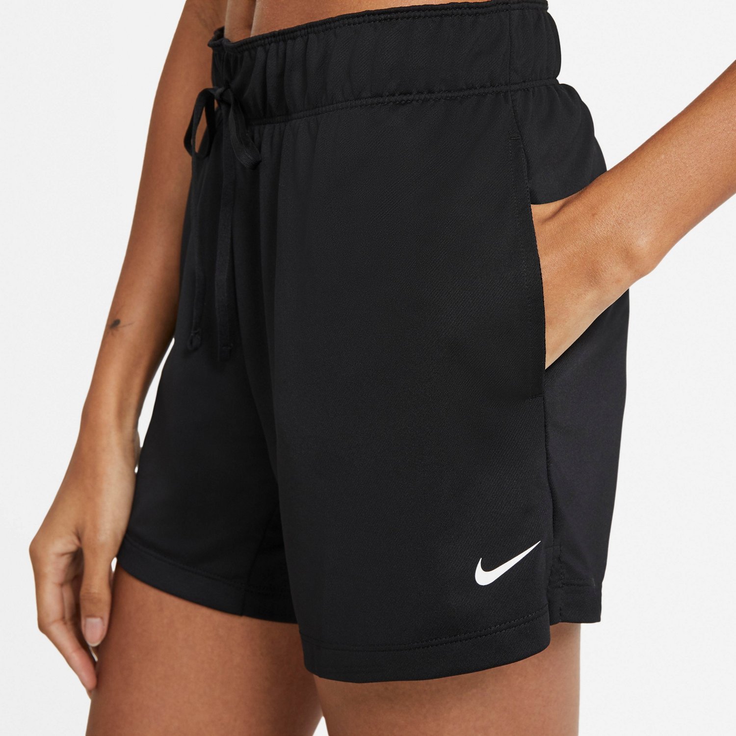 Nike Women s Dri FIT Attack Training Shorts 5 in Academy