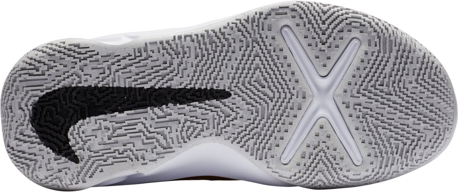 Nike Boys' Team Hustle D 10 Basketball Shoes - view number 3