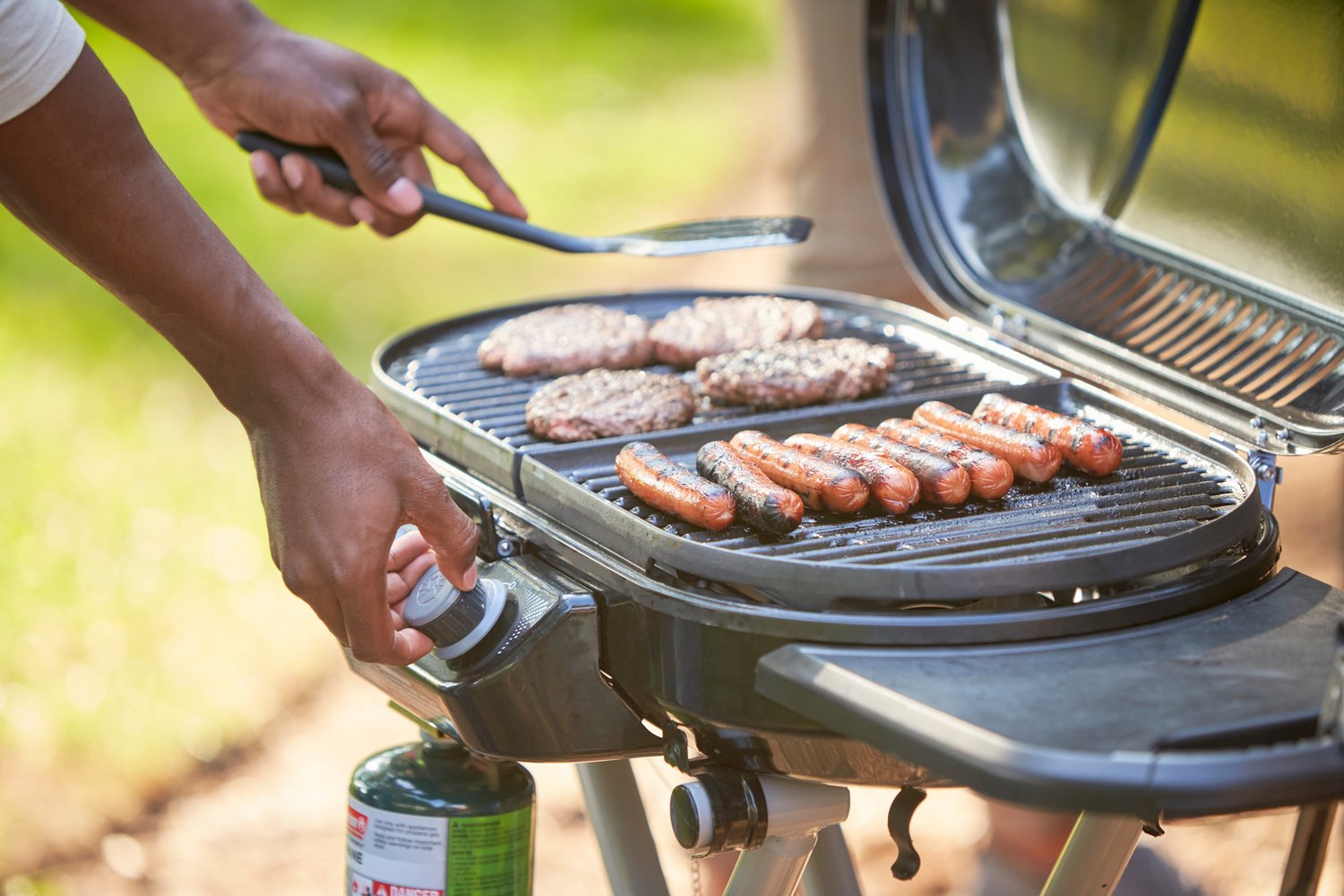 Coleman roadtrip lxx gas grill sale