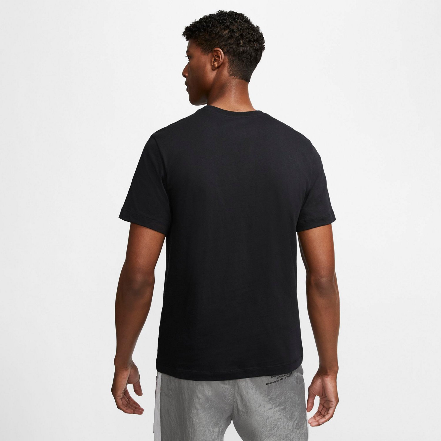 Nike Men's Sportswear Club Graphic T-shirt