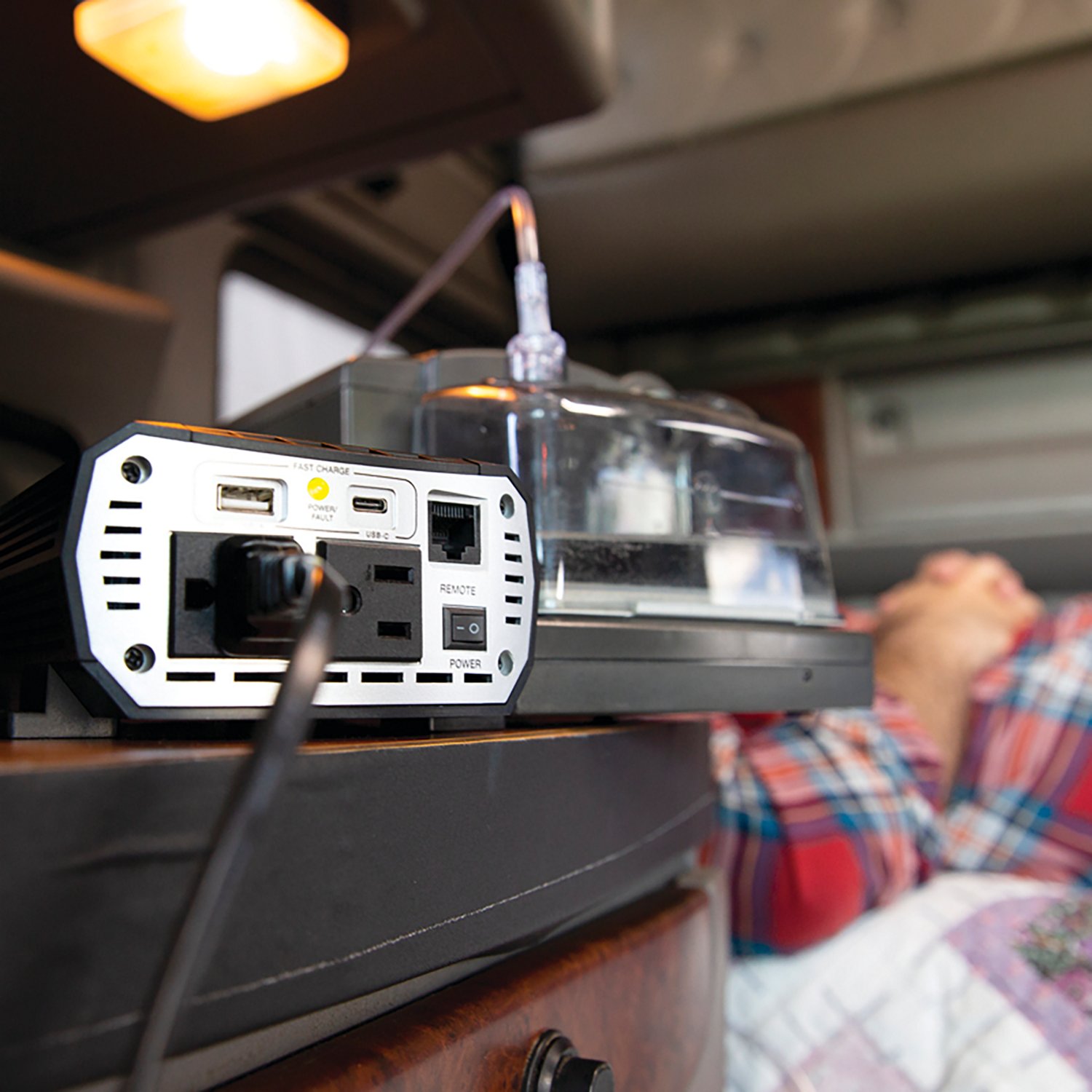 Cobra 500 Watt Power Inverter                                                                                                    - view number 7