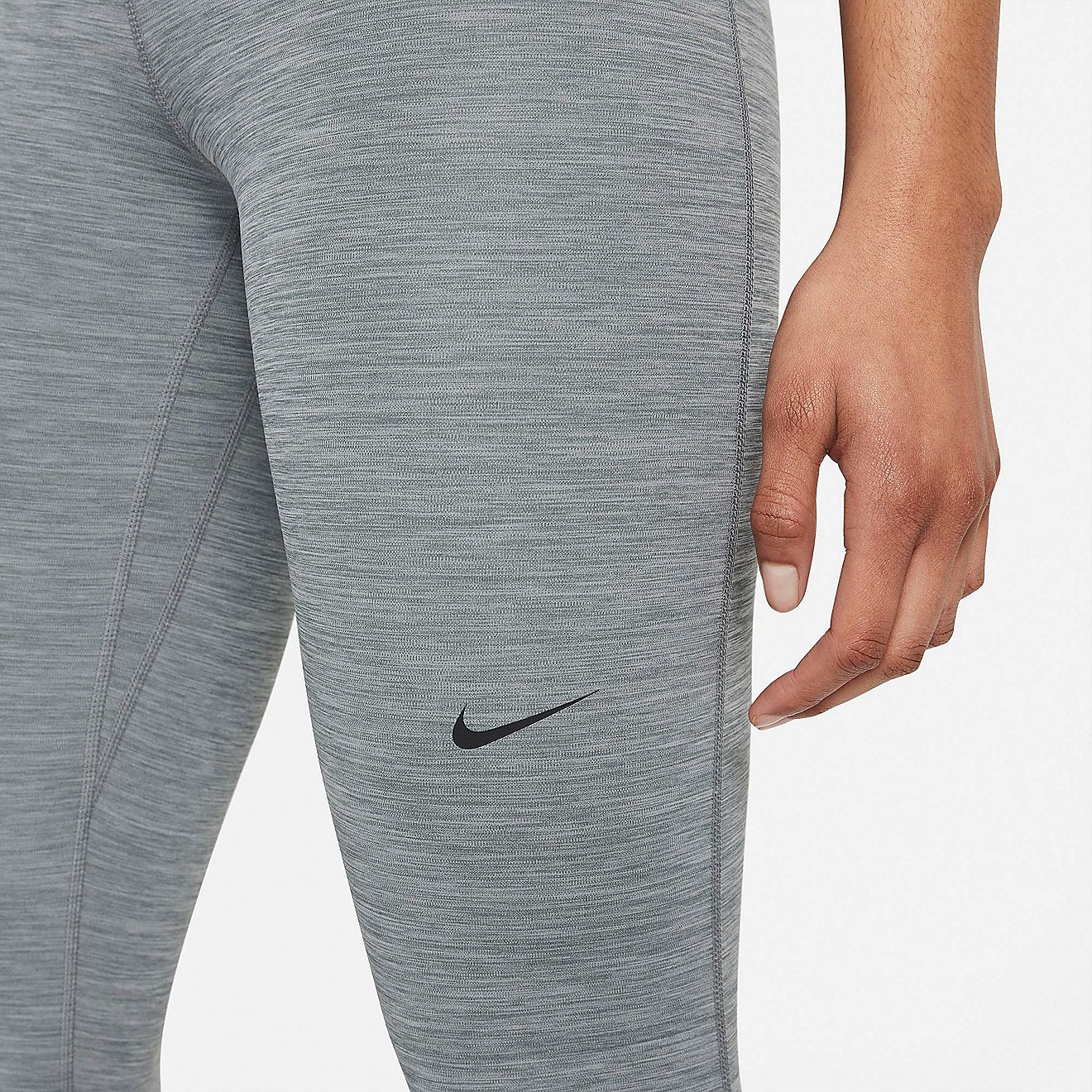 Nike Women's Pro Crop Plus Size Leggings                                                                                         - view number 7