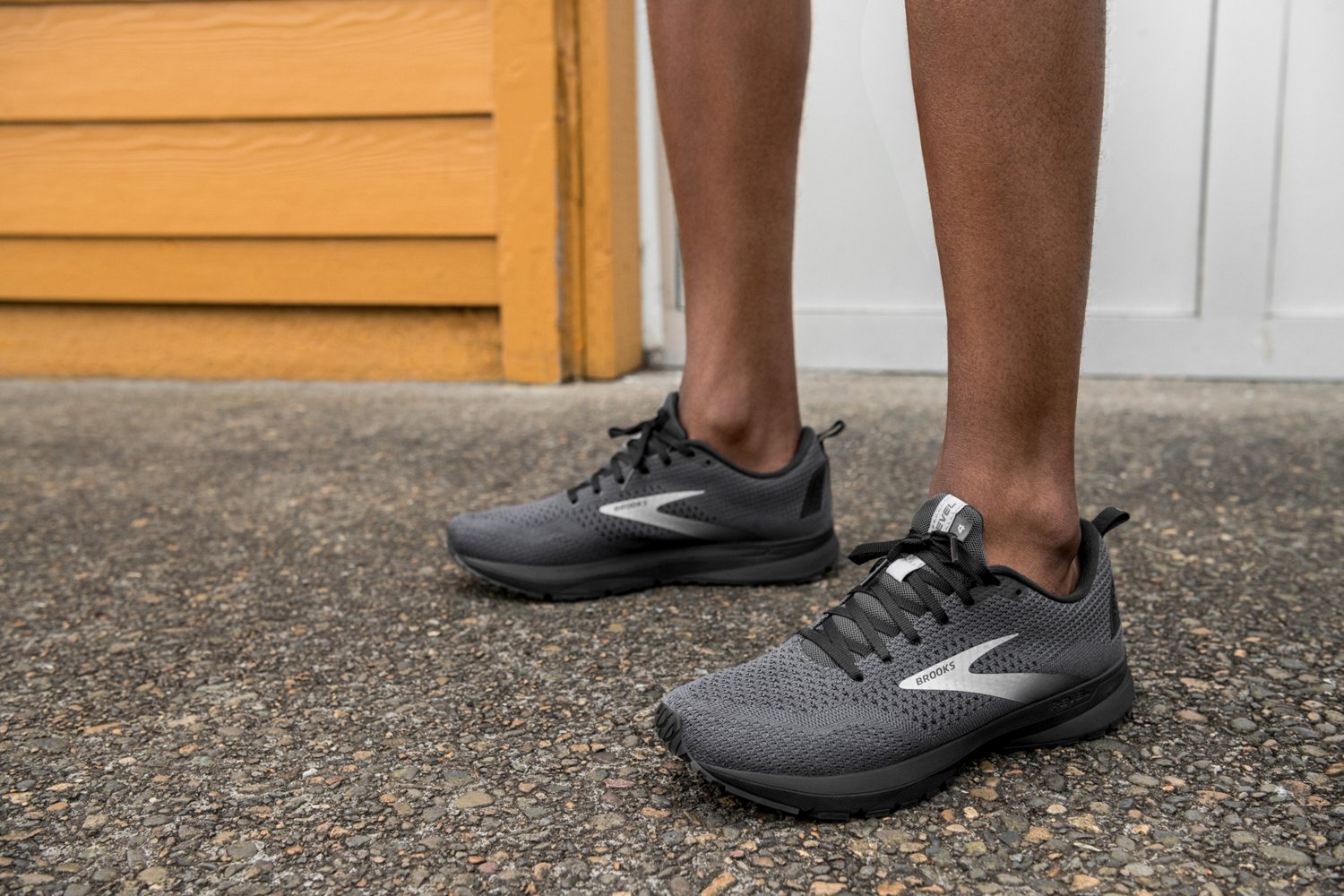 Brooks Men's Revel 4 Running Shoes - view number 7