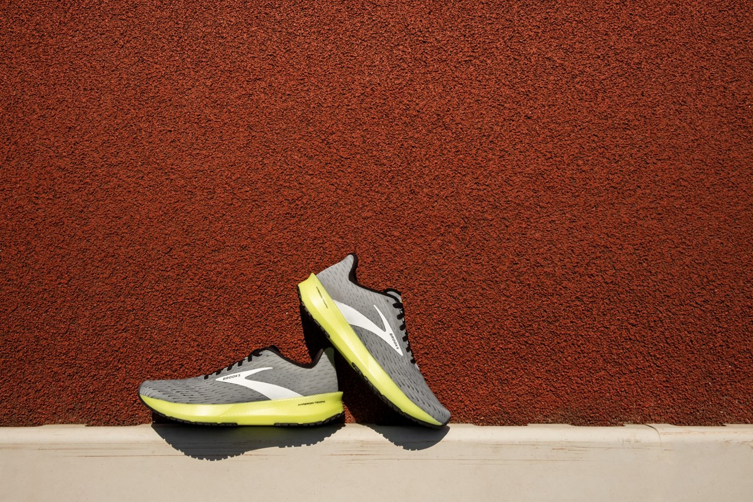 Brooks Men's Hyperion Tempo Running Shoes Academy