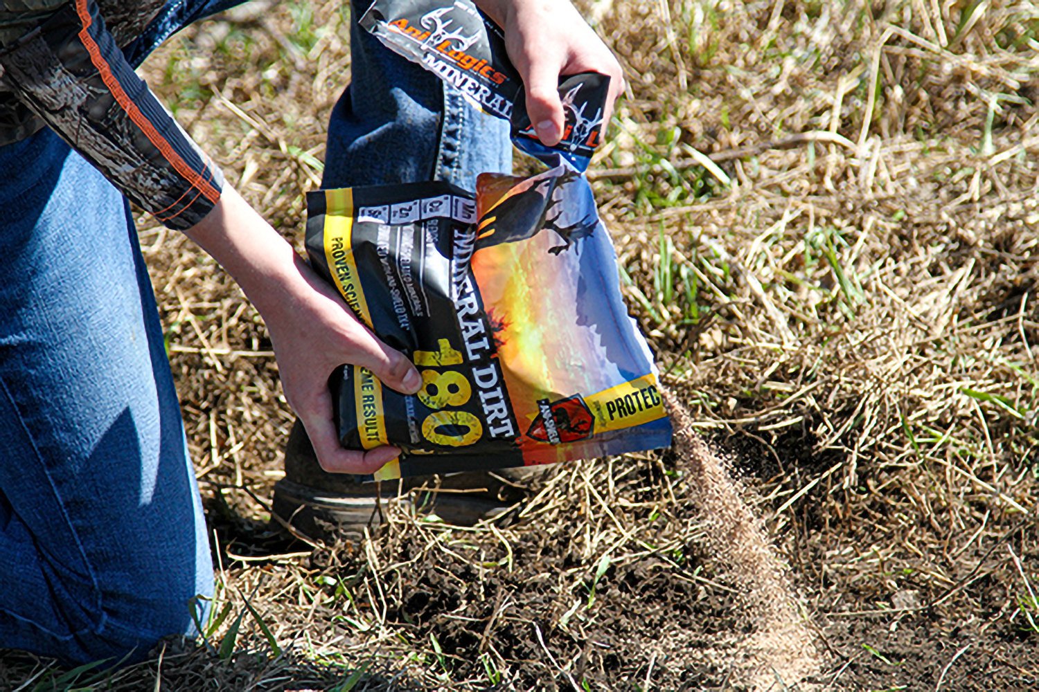 Ani-Logics 4 lb 180 Mineral Dirt - view number 3